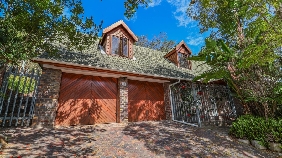 4 Bedroom Property for Sale in Knysna Heights Western Cape